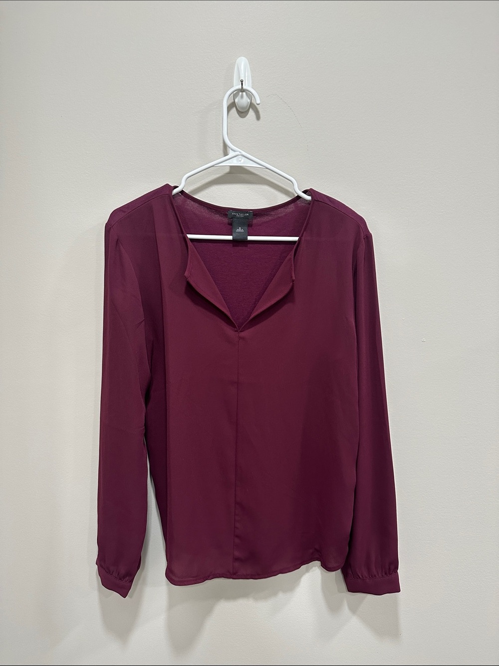 Ann Taylor Burgundy V-Neck Long Sleeve Blouse